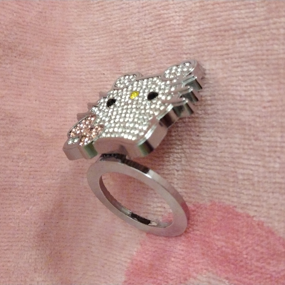 Hello Kitty Car/Truck Starter Button Protective Cover - Picture 7 of 9